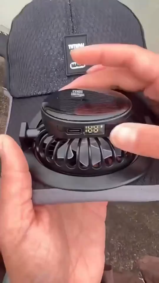 Casquette Ventilée Solaire Brizz™